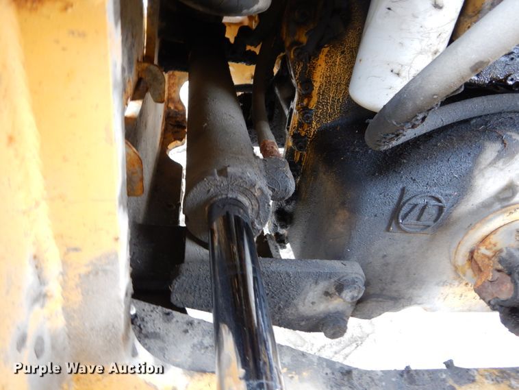 image for item GB9851 2003 John Deere 624H  wheel loader