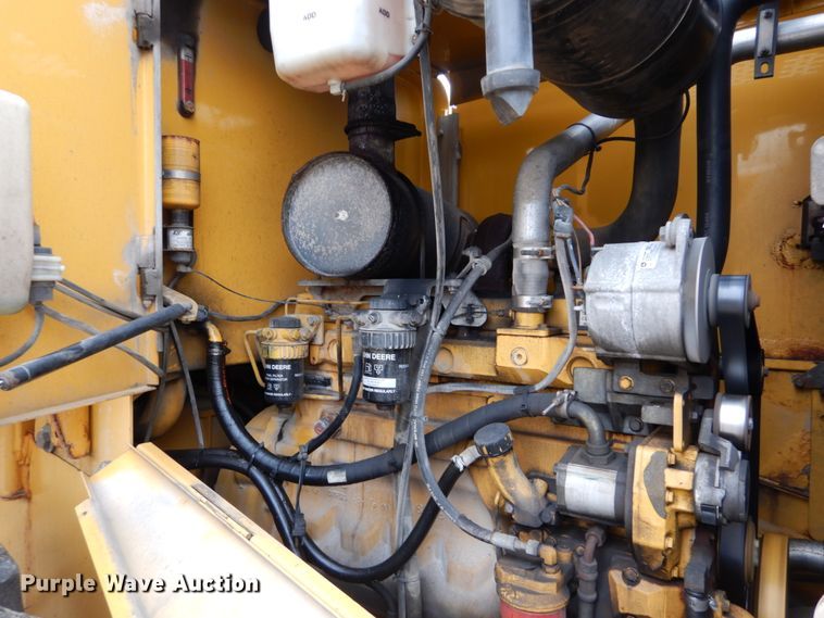 image for item GB9851 2003 John Deere 624H  wheel loader