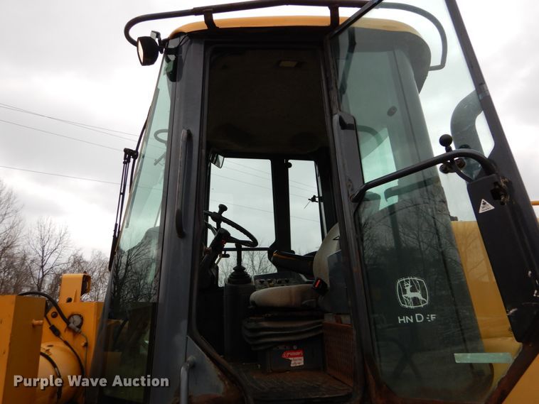 image for item GB9851 2003 John Deere 624H  wheel loader