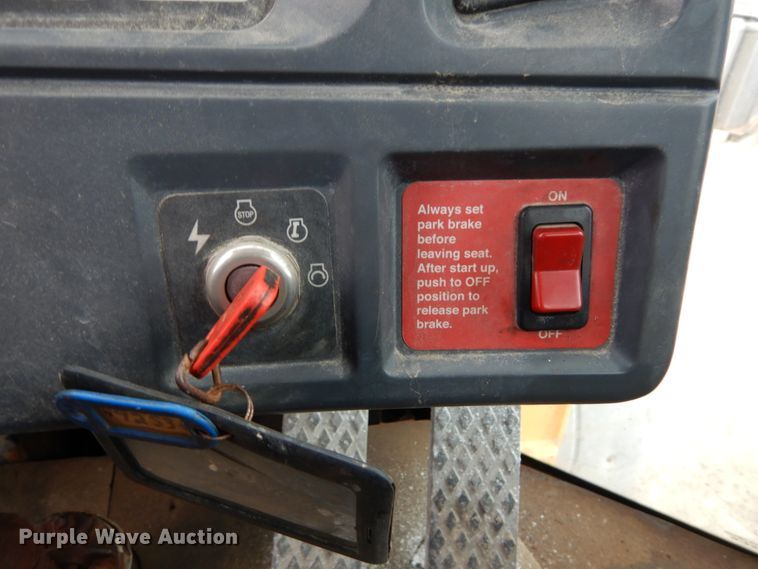 image for item GB9851 2003 John Deere 624H  wheel loader