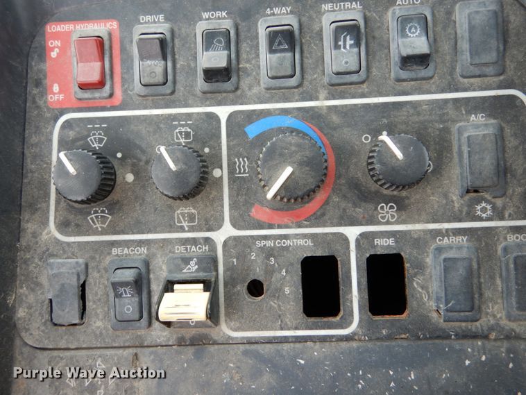 image for item GB9851 2003 John Deere 624H  wheel loader