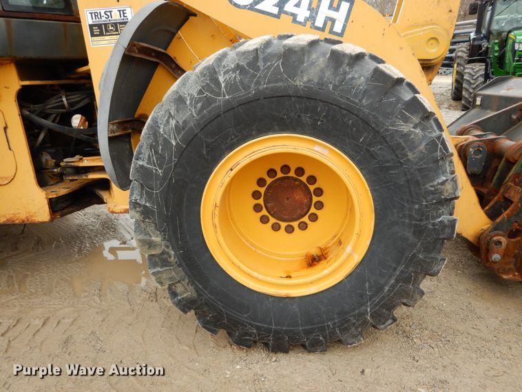 image for item GB9851 2003 John Deere 624H  wheel loader