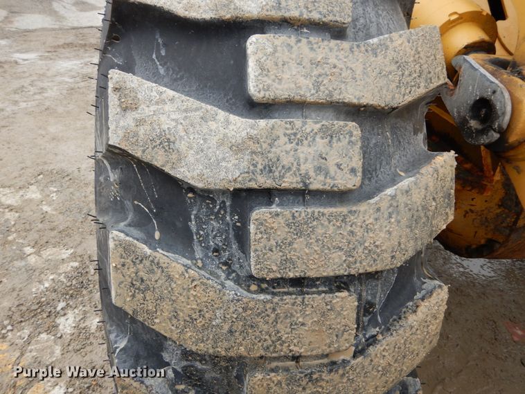 image for item GB9851 2003 John Deere 624H  wheel loader