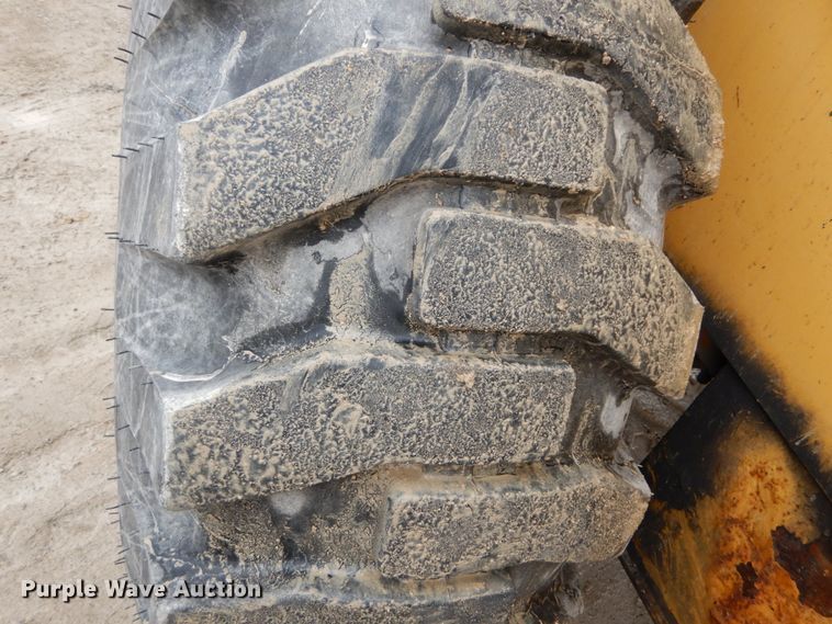 image for item GB9851 2003 John Deere 624H  wheel loader