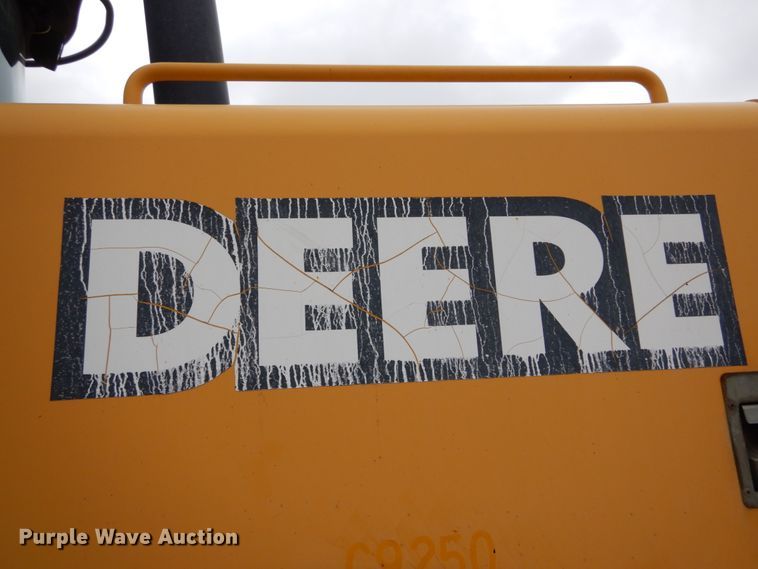 image for item GB9851 2003 John Deere 624H  wheel loader