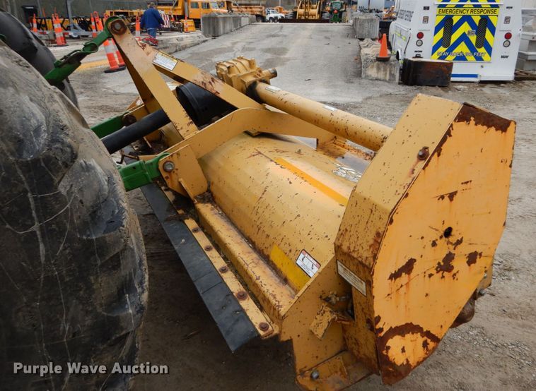 image for item GB9852 2008 John Deere 6330 tractor