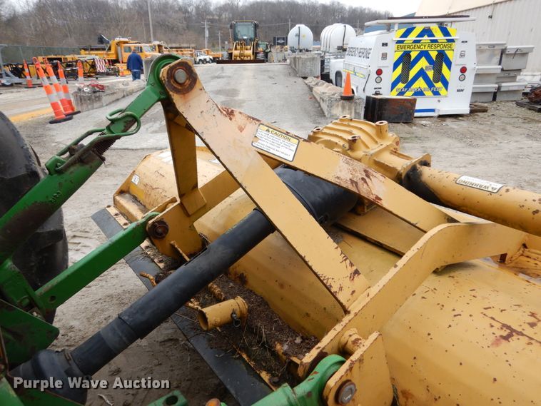 image for item GB9852 2008 John Deere 6330 tractor