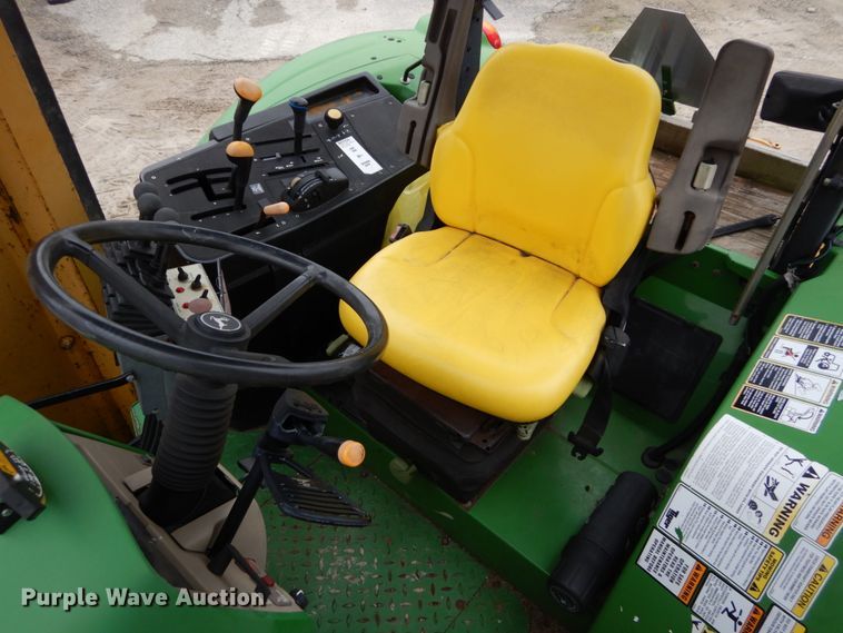 image for item GB9852 2008 John Deere 6330 tractor