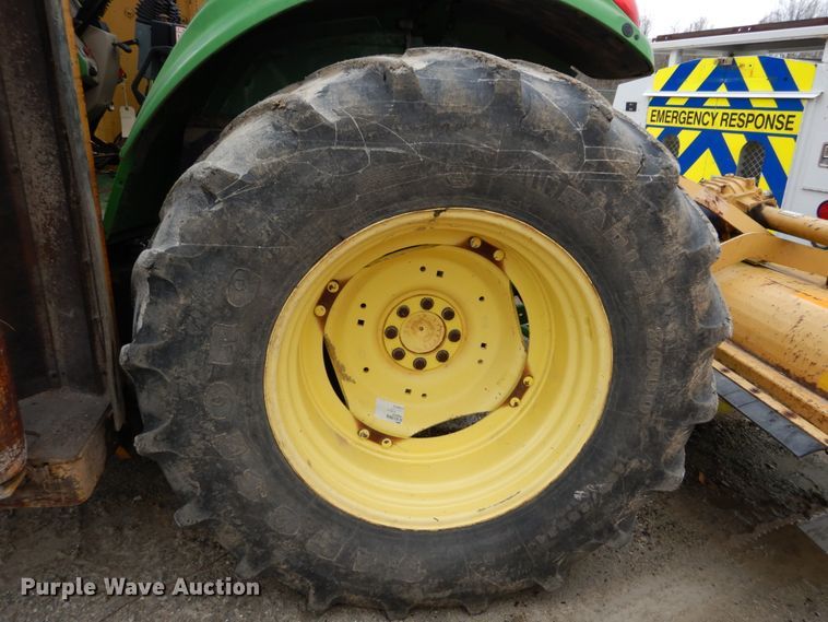 image for item GB9852 2008 John Deere 6330 tractor