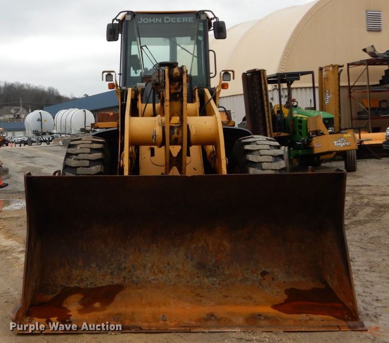 image for item GB9853 2003 John Deere 624H  wheel loader