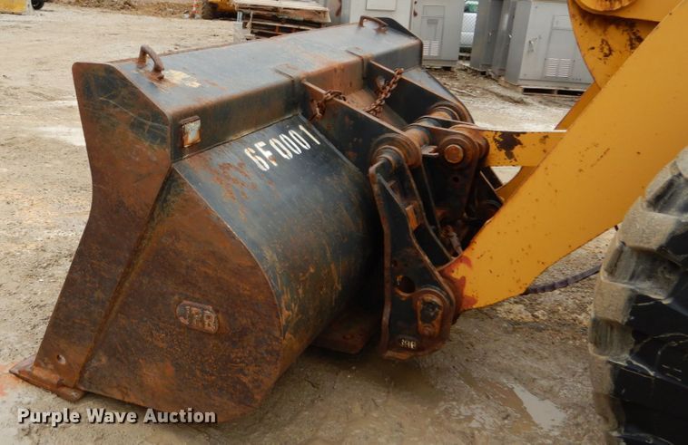 image for item GB9853 2003 John Deere 624H  wheel loader