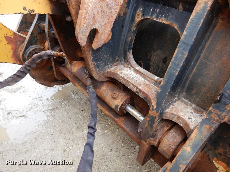 image for item GB9853 2003 John Deere 624H  wheel loader