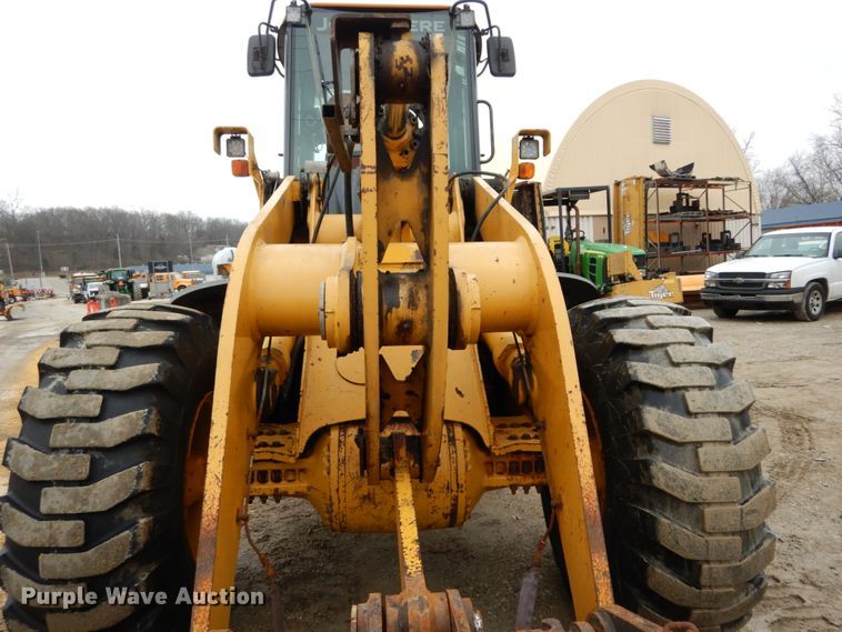 image for item GB9853 2003 John Deere 624H  wheel loader
