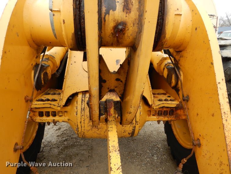 image for item GB9853 2003 John Deere 624H  wheel loader