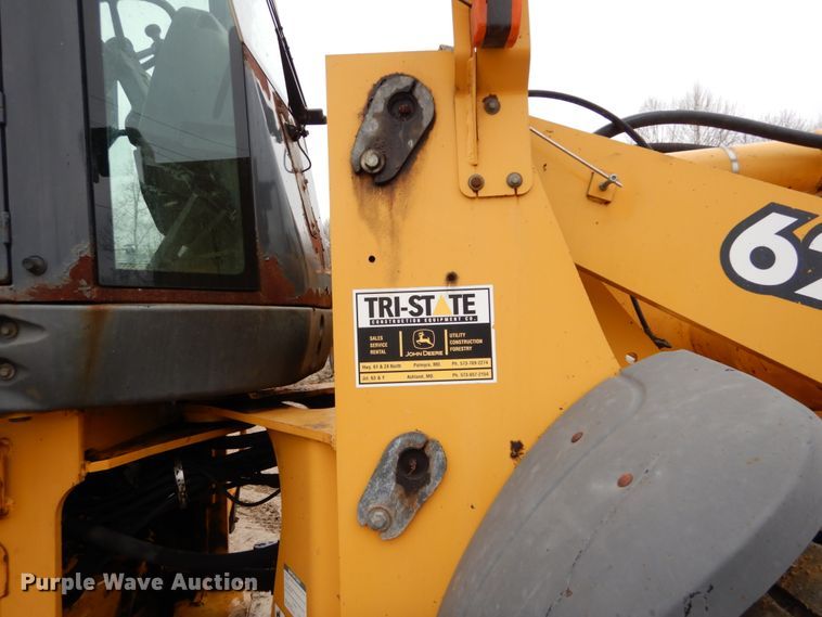 image for item GB9853 2003 John Deere 624H  wheel loader