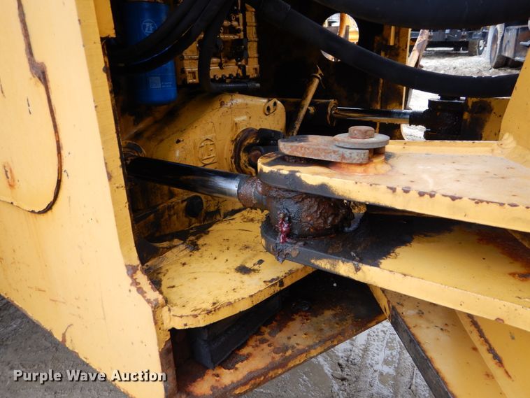 image for item GB9853 2003 John Deere 624H  wheel loader