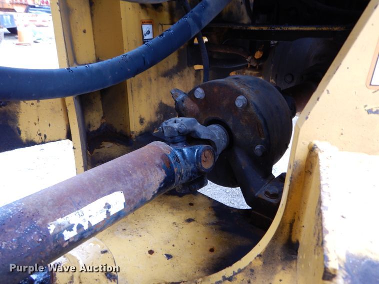 image for item GB9853 2003 John Deere 624H  wheel loader