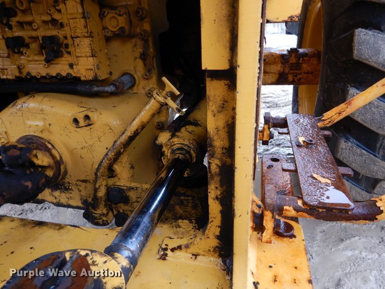 image for item GB9853 2003 John Deere 624H  wheel loader