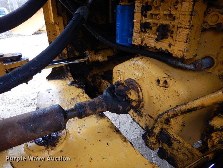 image for item GB9853 2003 John Deere 624H  wheel loader