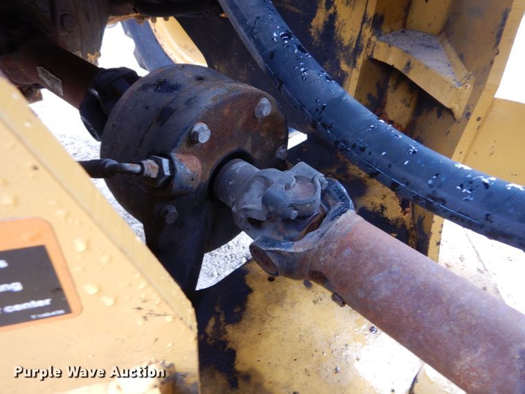 image for item GB9853 2003 John Deere 624H  wheel loader