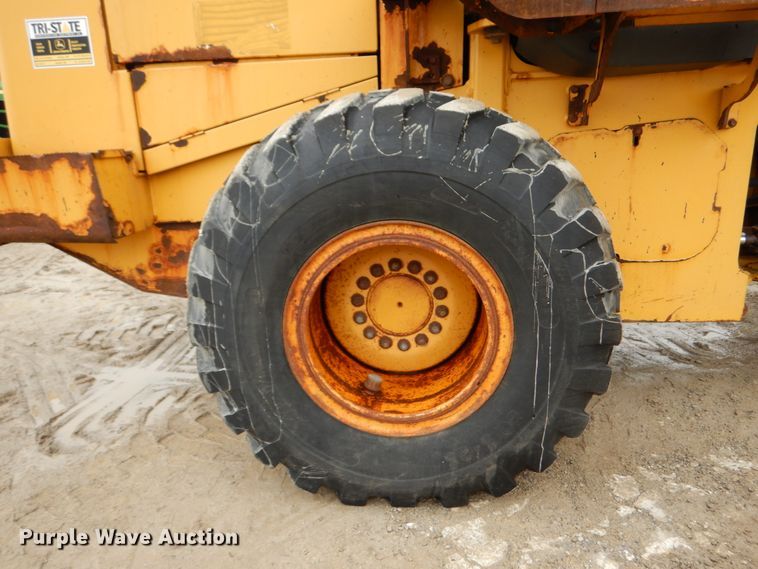 image for item GB9853 2003 John Deere 624H  wheel loader
