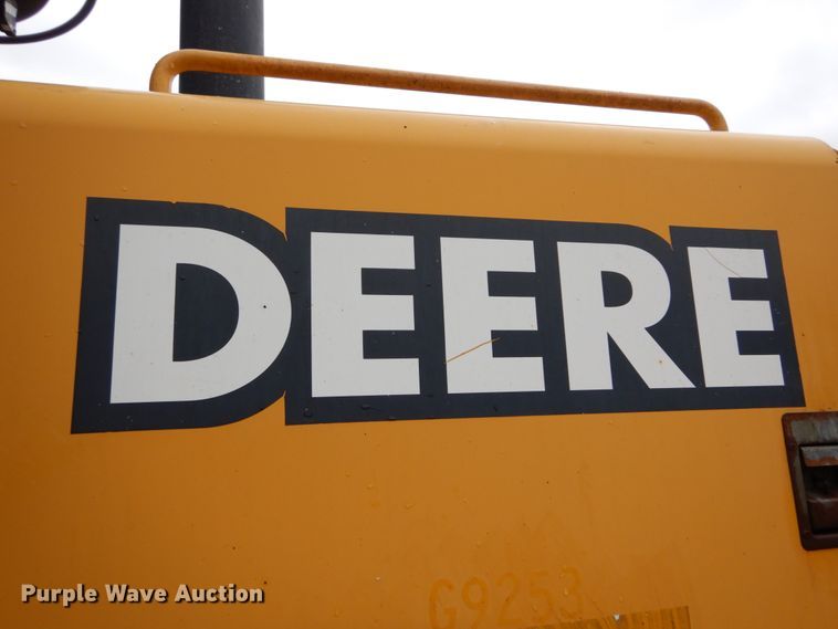 image for item GB9853 2003 John Deere 624H  wheel loader