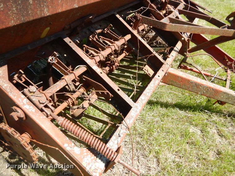 image for item GP9054 McCormick 10 grain drill