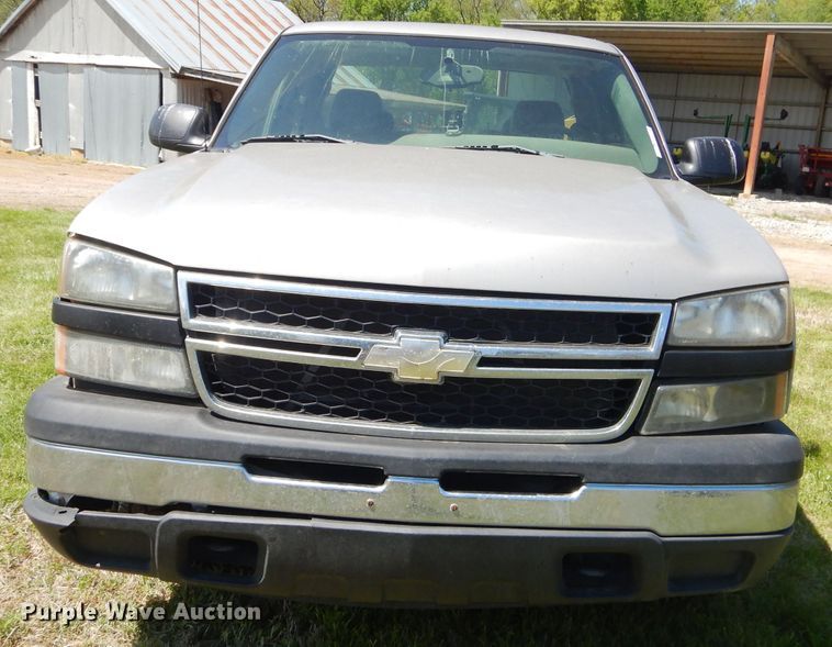 image for item GP9074 2006 Chevrolet Silverado 1500  Ext. Cab pickup truck