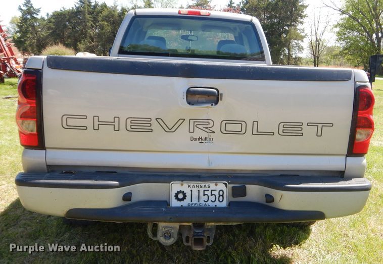 image for item GP9074 2006 Chevrolet Silverado 1500  Ext. Cab pickup truck