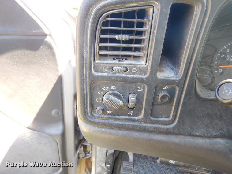 image for item GP9074 2006 Chevrolet Silverado 1500  Ext. Cab pickup truck