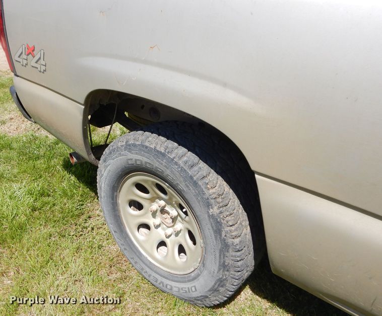 image for item GP9074 2006 Chevrolet Silverado 1500  Ext. Cab pickup truck