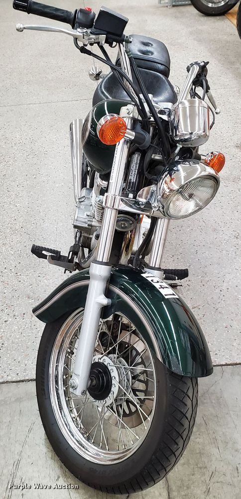 image for item GW9718 2001 Suzuki GZ250 motorcycle