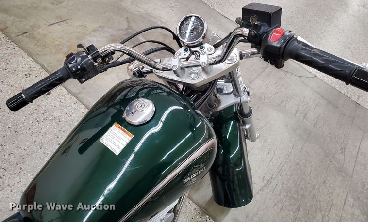 image for item GW9718 2001 Suzuki GZ250 motorcycle