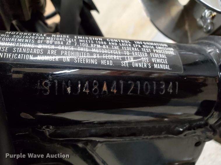 image for item GW9718 2001 Suzuki GZ250 motorcycle