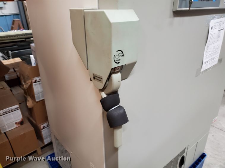 image for item GW9728 Revco Ultima II freezer