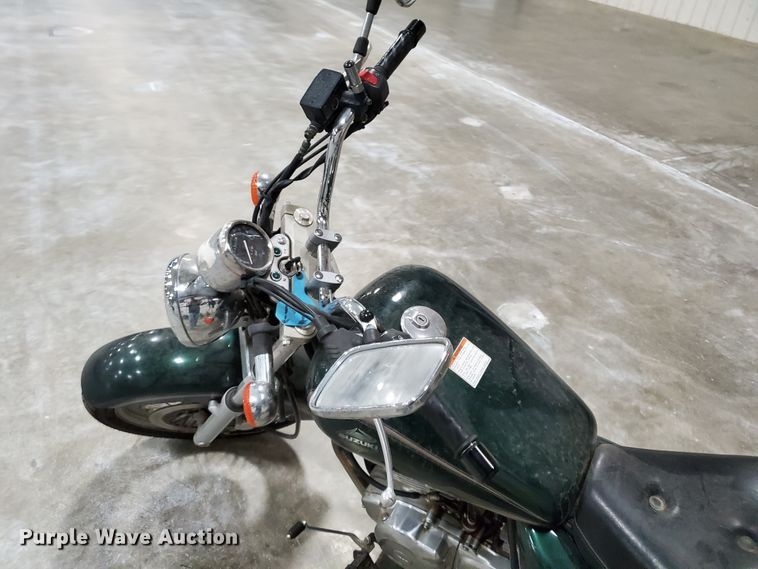 image for item GW9738 2001 Suzuki GZ250 motorcycle