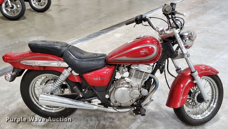 image for item GW9740 2001 Suzuki GZ250 motorcycle