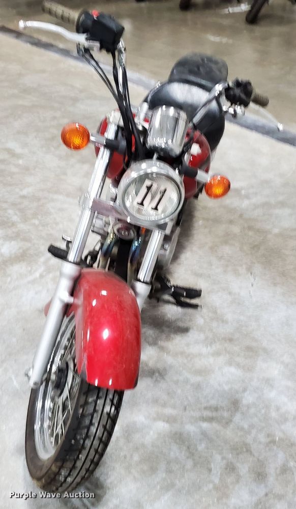 image for item GW9740 2001 Suzuki GZ250 motorcycle