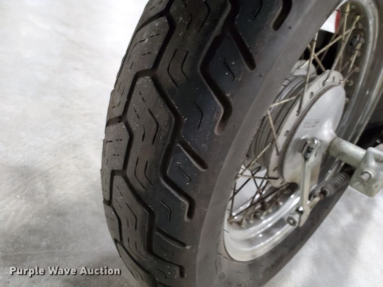 image for item GW9742 2001 Suzuki GZ250 motorcycle