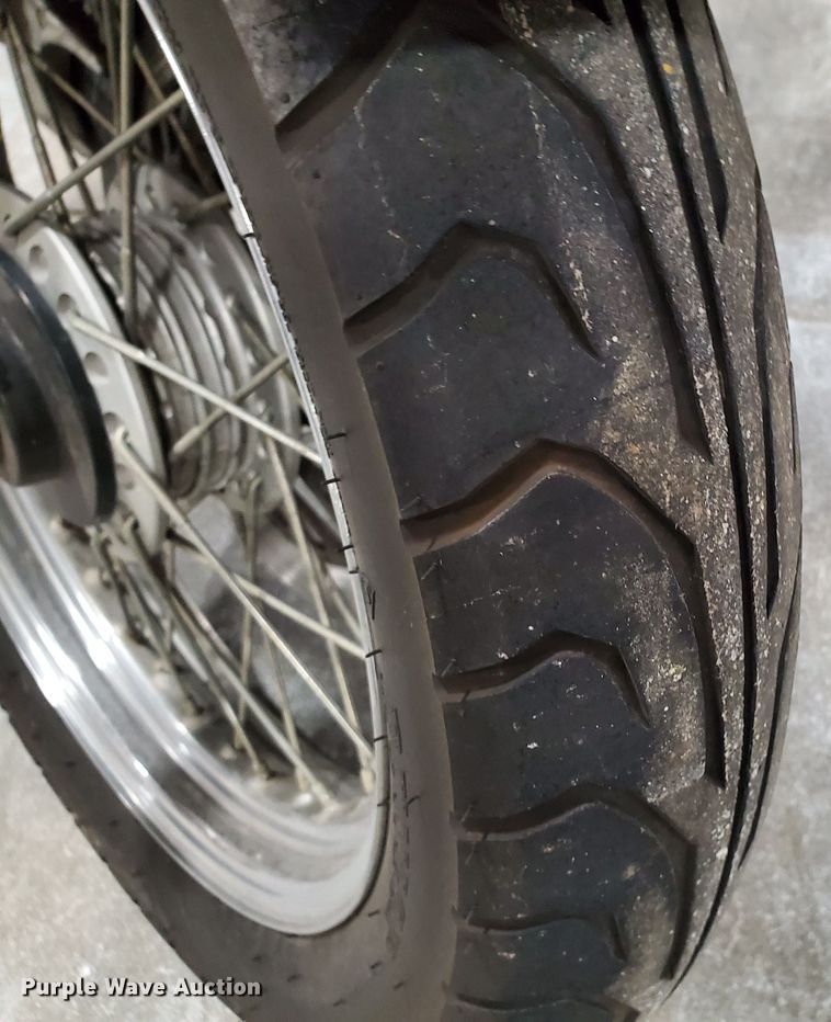 image for item GW9742 2001 Suzuki GZ250 motorcycle