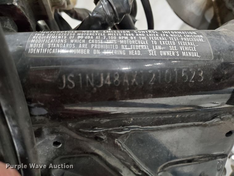 image for item GW9742 2001 Suzuki GZ250 motorcycle