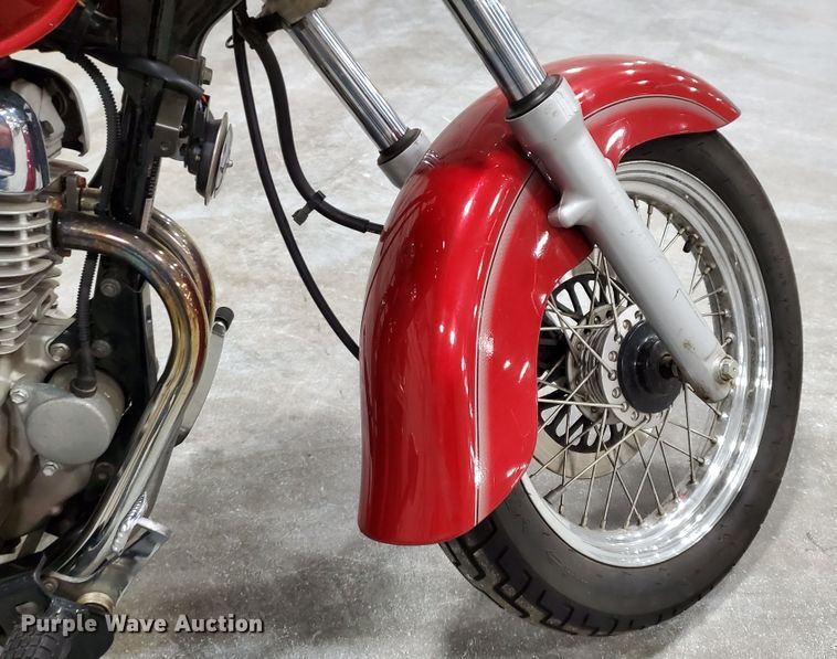 image for item GW9743 2001 Suzuki GZ250 motorcycle