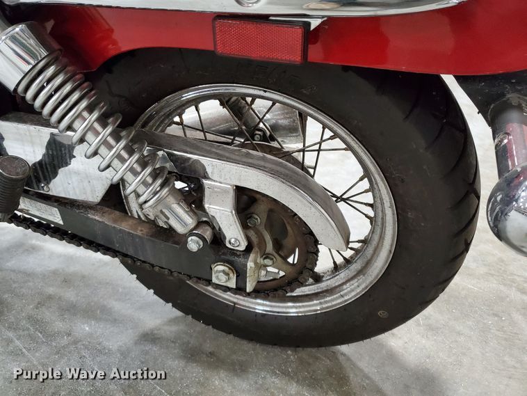 image for item GW9743 2001 Suzuki GZ250 motorcycle