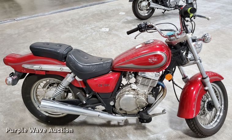 image for item GW9748 2001 Suzuki GZ250 motorcycle
