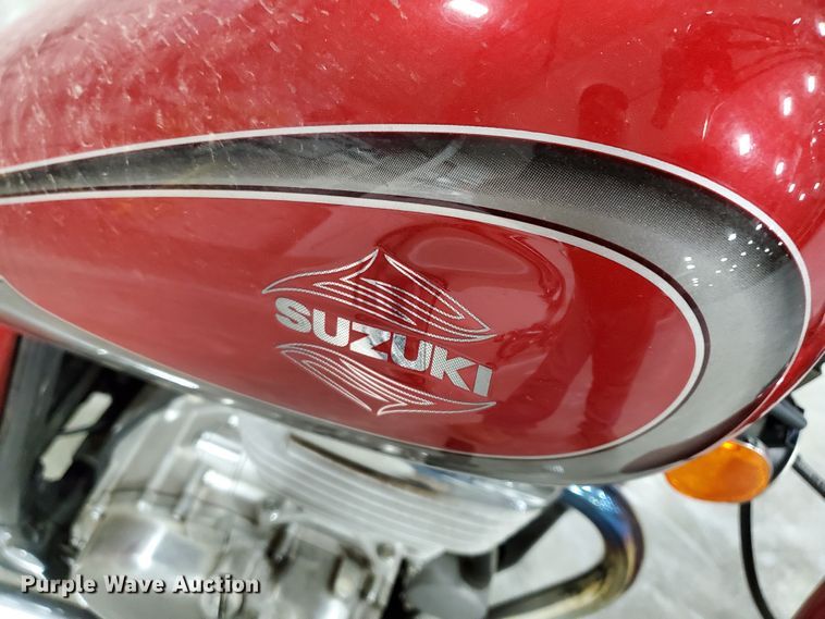 image for item GW9748 2001 Suzuki GZ250 motorcycle