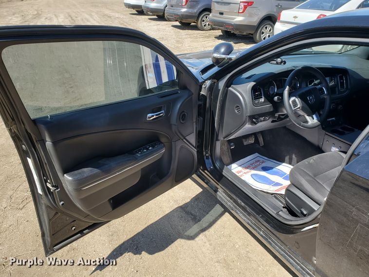 image for item GW9757 2013 Dodge Charger Police