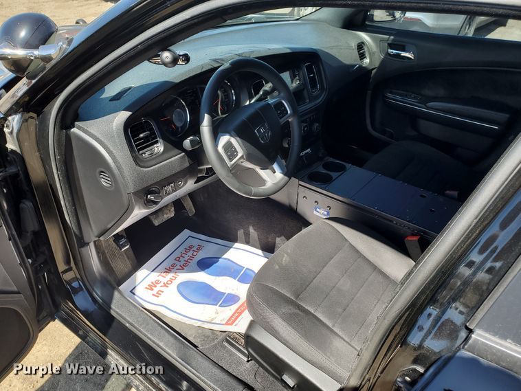 image for item GW9757 2013 Dodge Charger Police