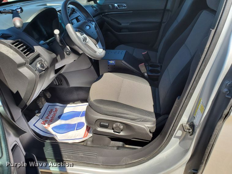 image for item GW9758 2013 Ford Explorer Police Interceptor  SUV