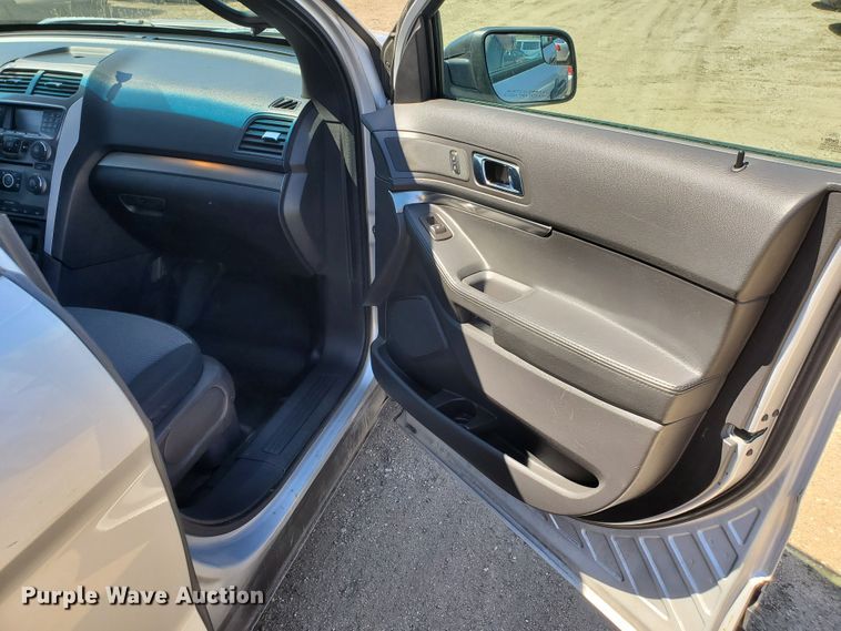 image for item GW9758 2013 Ford Explorer Police Interceptor  SUV