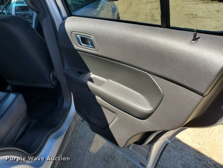 image for item GW9758 2013 Ford Explorer Police Interceptor  SUV